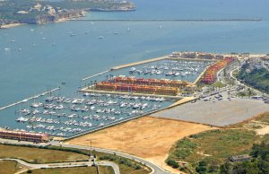 10 x 4 Metre Berth/Mooring Marina de Portimao For Sale