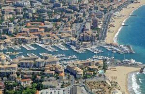 11 x 3.8 Metre Berth/Mooring Port De Frejus Marina (canal) For Sale