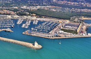 40 x 8 Metre Berth/Mooring Marina Sherry For Sale